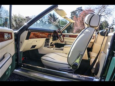 Aston Martin+V8 Volante